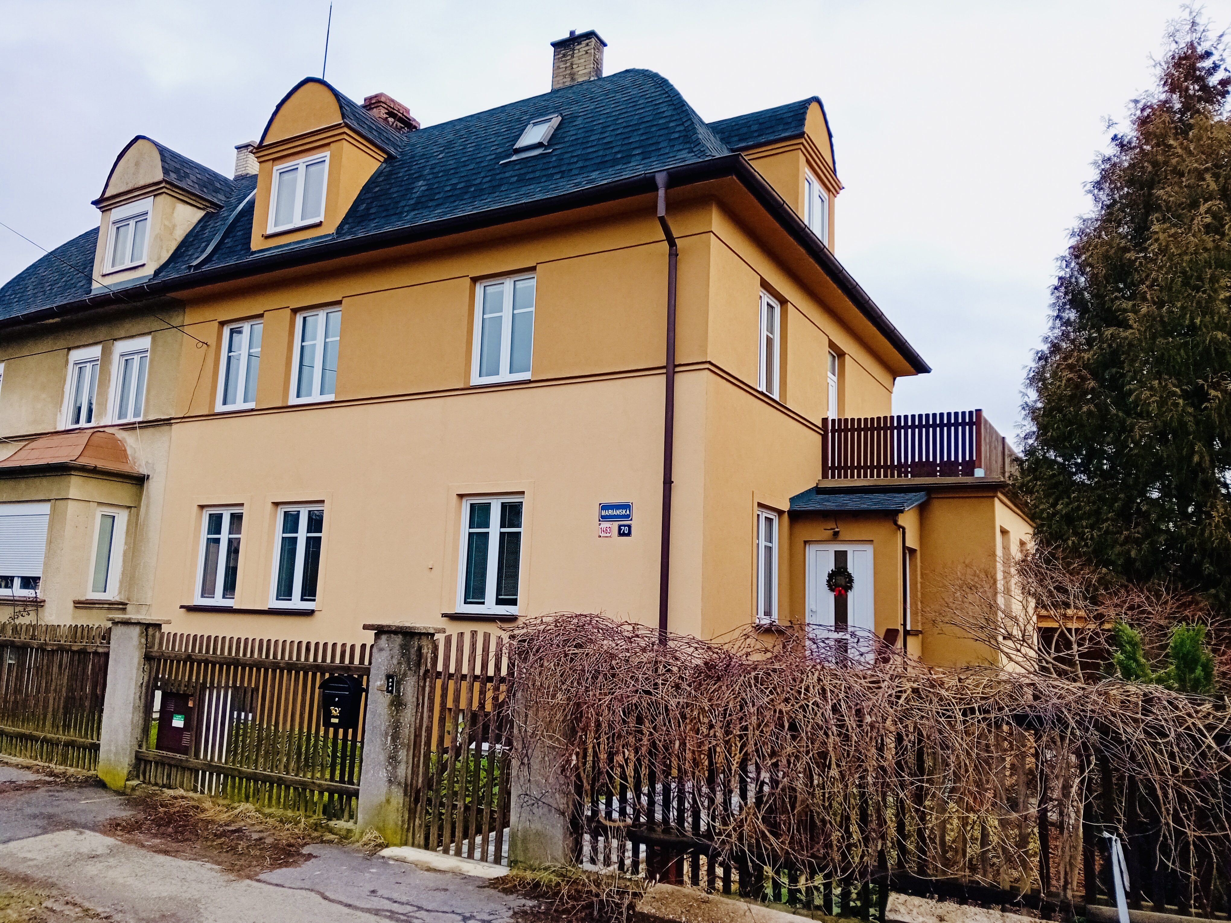 Renovace fasády vily - Česká Lípa